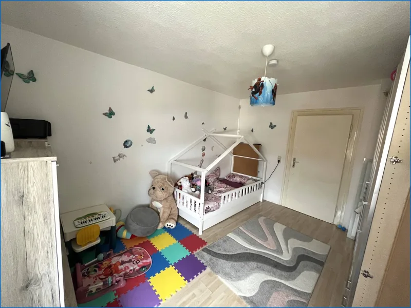 1. OG links Kinderzimmer