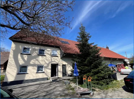 Titelbild - Haus kaufen in Mengen / Rosna - Neu saniertes Einfamilienhaus mit großer Scheune und idyllischem Grundstück!