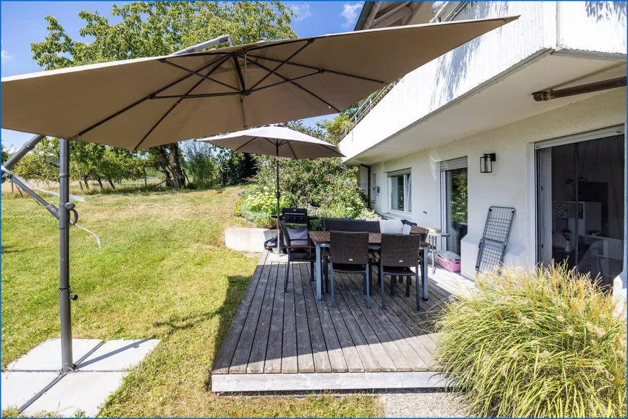 GG-Blick auf Terrasse und Wohnung