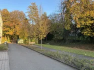 angrenzender Park