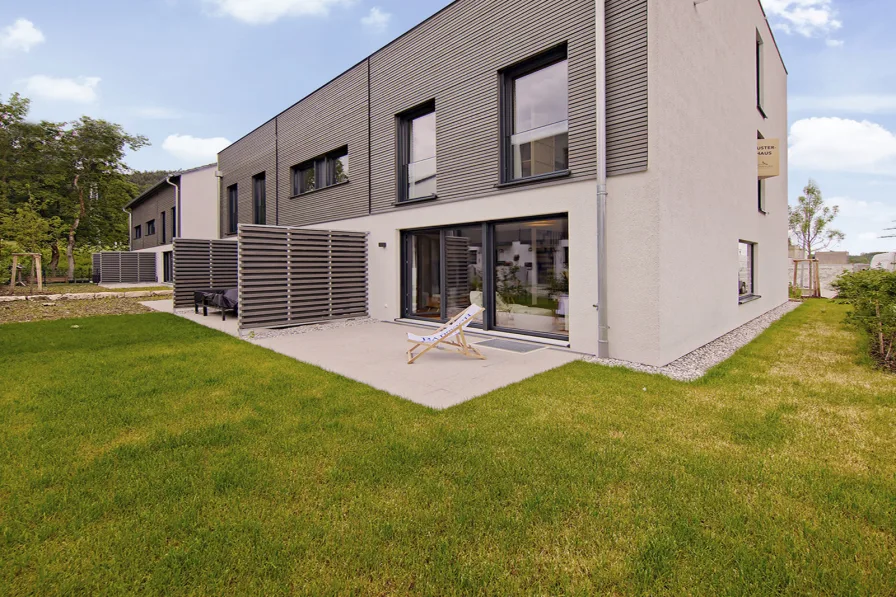  - Haus kaufen in Peißenberg - Helles Reiheneckhaus im modernen Baustil mit Flachdach und Dachterrasse