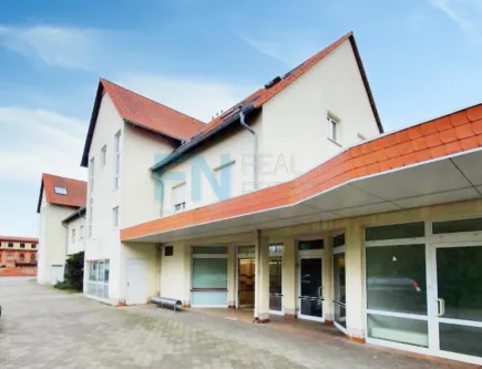 Ansicht - Laden/Einzelhandel mieten in Merseburg - Merseburg - Großzügige Ladeneinheit mit zahlreichen Parkmöglichkeiten