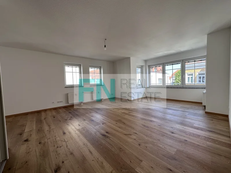 Wohnzimmer - Wohnung kaufen in Leipzig - Für EIGENNUTZER - 3 Zimmerwohnung in der Südvorstadt -Finanzierung ab 0,75 % möglich*