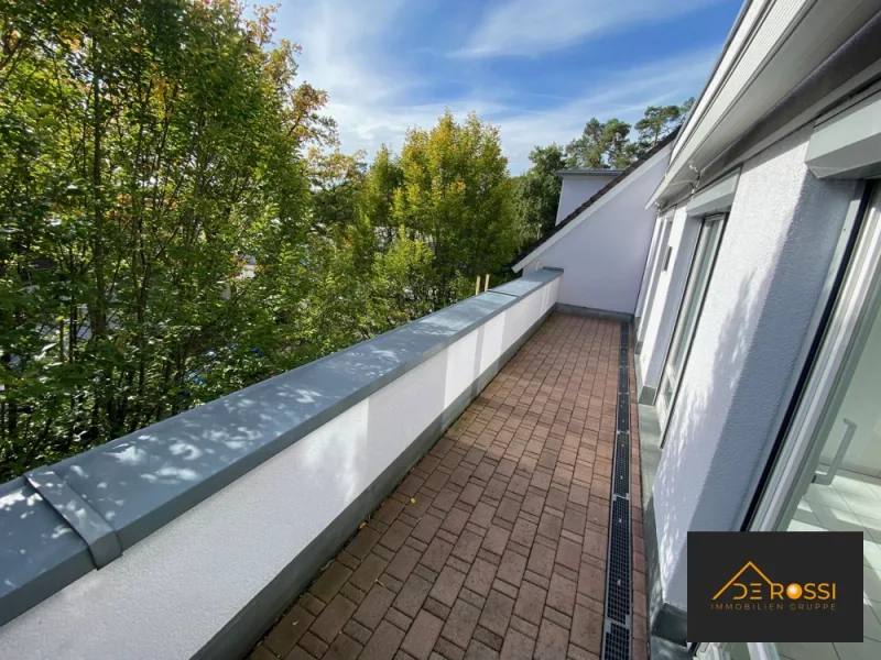 sonniger Balkon - Wohnung mieten in Nürnberg / Neukatzwang - WUNDERSCHÖNER SÜDBALKON IN NEUKATZWANG - 3 ZIMMER UND EIN DUPLEXPARKER