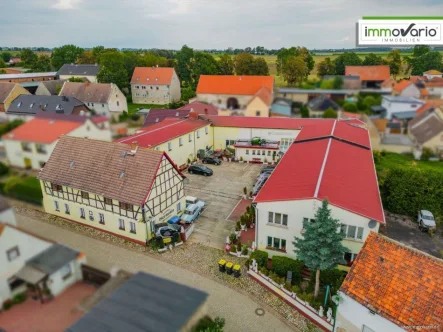 Luftaufnahme 1 - Gastgewerbe/Hotel kaufen in Bottmersdorf - Monteurunterkunft unmittelbar am neuen INTEL-Standort zu verkaufen!