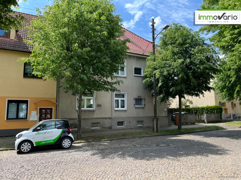 Lindenplan 14 - Wohnung mieten in Magdeburg / Hopfengarten - Ideal für eine WG! 4-Zimmer-Wohnung mit Einbauküche, Tageslichtbad, Wanne und Wintergarten.