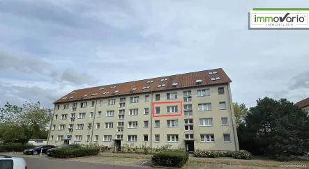 Außenansicht-Mehrfamilienhaus - Wohnung kaufen in Gommern - +++reserviert+++ Schöne Eigentumswohnung mit Balkon in Gommern zu verkaufen!