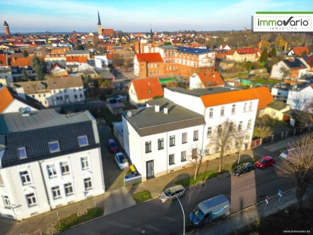 Luftaufnahme 1 - Haus kaufen in Burg - Komplett saniertes 3-Parteien-Haus in Top-Lage in Burg zu verkaufen.