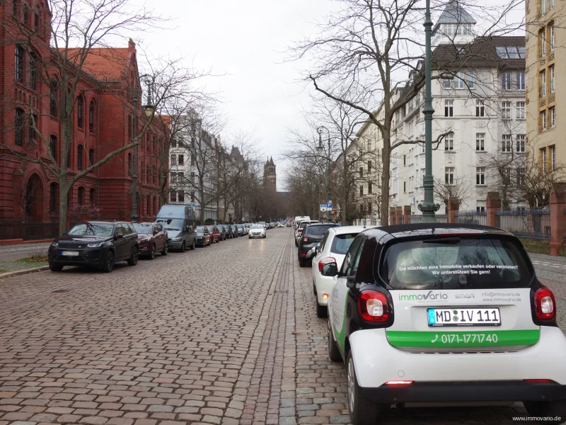 Hegelstraße mit Blick auf den Dom