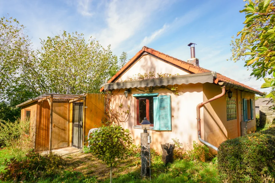 Ansicht - Haus kaufen in Creußen / Lindenhardt - Ruheoase für Deine Freizeit - Wochenend-/Ferienhaus in Creußen OT Lindenhardt