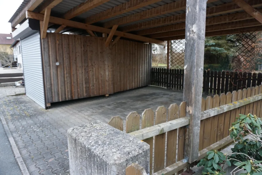 Carport/Garage