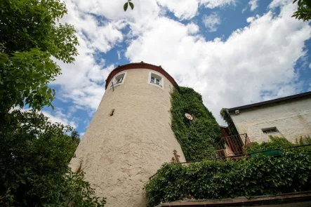 Historischer Turm - Haus kaufen in Stadtsteinach - SELTENHEIT: Ensemble von 2 denkmalgeschützen MFH (10 Einheiten) an der Stadtmauer von Stadtsteinach!