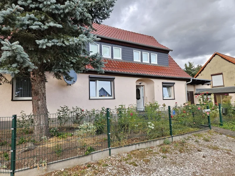 Ansicht - Haus kaufen in Wettin-Löbejün - Einfamilienhaus in Wettin-Löbejün im OT Gimritz