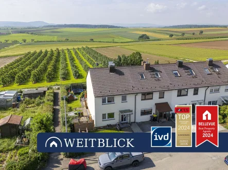 Titelbild - Haus kaufen in Affalterbach - WEITBLICK: Lucky Family!