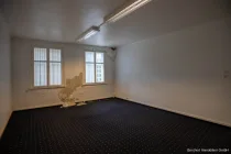 1. OG: Büro