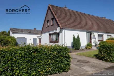 Titelbild - Haus kaufen in Barmstedt - Der Startschuss für Ihr Traumhaus! Doppelhaushälfte in Barmstedt zu verkaufen