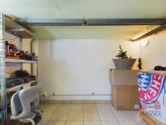 Neben der Garage für Ihre Gartenutensilien