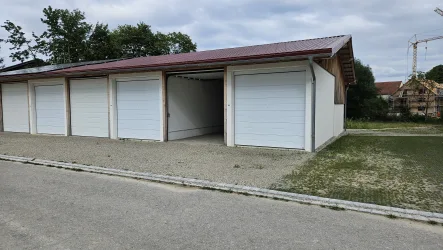  - Halle/Lager/Produktion kaufen in Schmiechen - Lager / Wohnmobilgarage