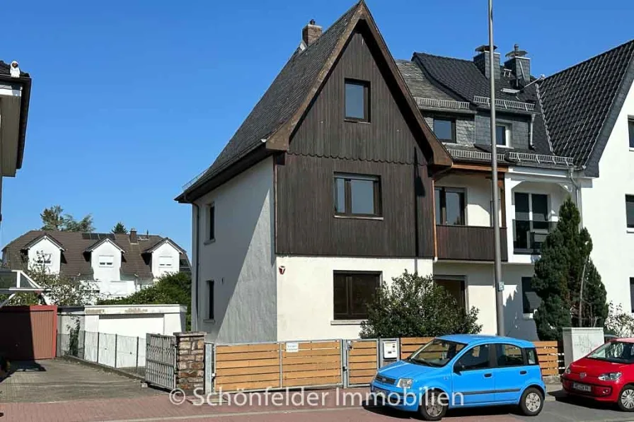 Hausangebot von Schönfelder Immobiilen - Haus mieten in Oberursel - Charmante Doppelhaushälfte mit Garten in zentraler Lage