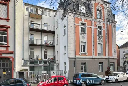 Hausangebot von Schönfelder Immobiilen - Wohnung kaufen in Frankfurt am Main / Rödelheim - Individueller Wohntraum mit offener Küche und versetzten Ebenen * Provisionsfrei