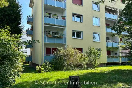 Ansicht Balkonseite - Wohnung kaufen in Frankfurt am Main / Ginnheim - Provisionsdfreie helle gut geschnittene 3 ZW - ruhig und grün gelegen - vermietet