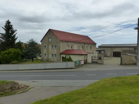 Ansicht Bauernhof  - Haus kaufen in Wermsdorf - Verkauf eines idyllischen Selbstversorgerhofs auf ca. 5169 m² Grundstück in der Gemeinde Wermsdorf