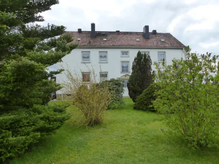 P1410263 - Wohnung mieten in Cavertitz - Ländlich gelegene 3-Raumwohnung in der Gemeinde Cavertitz/Lampertswalde mit Einbauküche, Garten und Garage zu vermieten