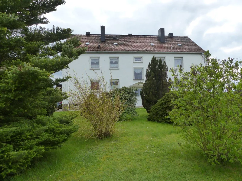 P1410263 - Wohnung mieten in Cavertitz - Ländlich gelegene 3-Raumwohnung in der Gemeinde Cavertitz/Lampertswalde mit Einbauküche, Garten und Garage zu vermieten