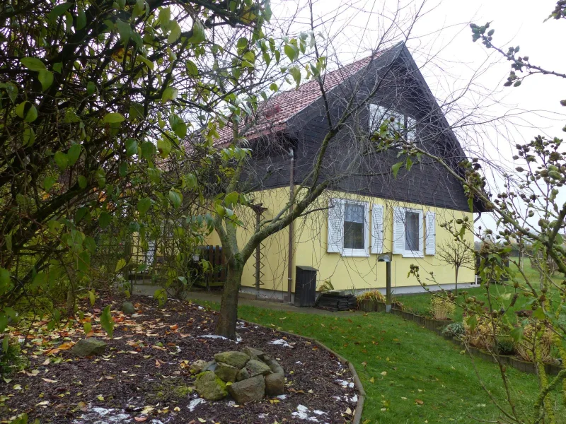 Ansicht Wohnhaus B.4 - Haus kaufen in Mügeln - Ihr neues Zuhause in Nordsachsen: Idyllisches Einfamilienhaus mit Garten, Pool und moderner Ausstattung vor den Toren von Mügeln