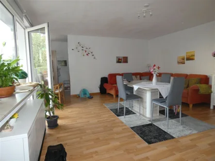 Wohnzimmer - Wohnung mieten in Gelsenkirchen - +++Einbauküche ! Kaffee auf dem Balkon! +++