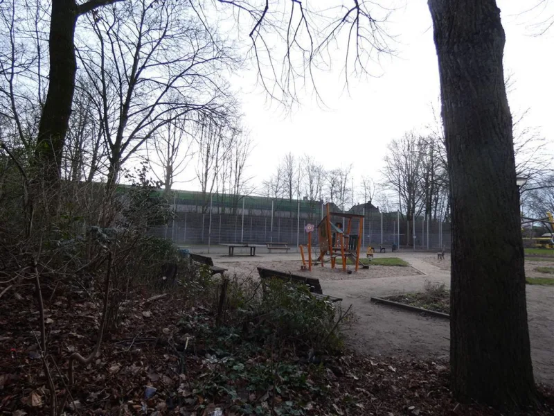 Spielplatz nebenan