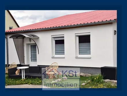 Vorderansicht - Haus kaufen in Neukieritzsch - ***WOHNEN UND ARBEITEN vor den Toren Leipzigs, moderne Wohnung u. Büro + große Lagerflächen ***