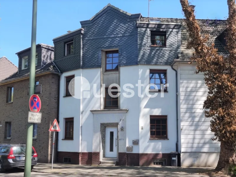 Hausansicht - Haus kaufen in Duisburg - 3x Familien unter einem Dach Duisburg-Hamborn