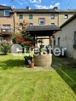 Brunnen mit Haus - Haus kaufen in Duisburg - Platz für die ganze Familie  Duisburg-Neudorf-Süd