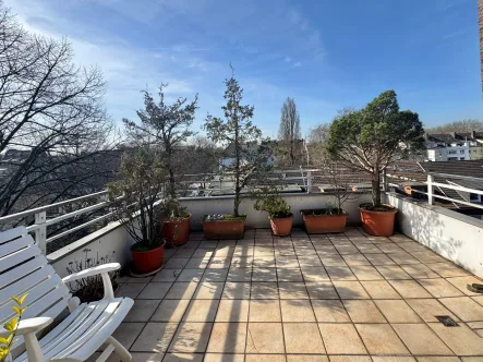 großzügige Terrasse - Wohnung kaufen in Duisburg - Logenplatz mit Aussicht Duisburg-Duissern