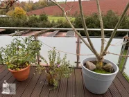 Balkon mit Aussicht über das Land