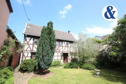 Ansicht - Haus kaufen in Bonn - Vilich Müldorf - Fachwerkhaus für 1-2 Familien - Hier sind handwerkliche Fähigkeiten gefragt