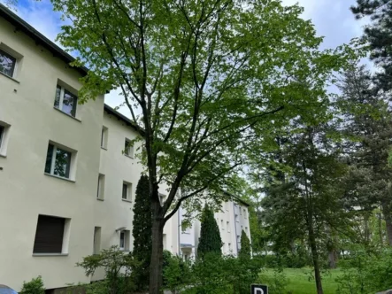Hausansicht - Wohnung kaufen in Berlin - Ihr neues IMMOBILIEN QUARTIER: Kernsaniertes Apartment mit herrlichem Balkon in Marienfelde