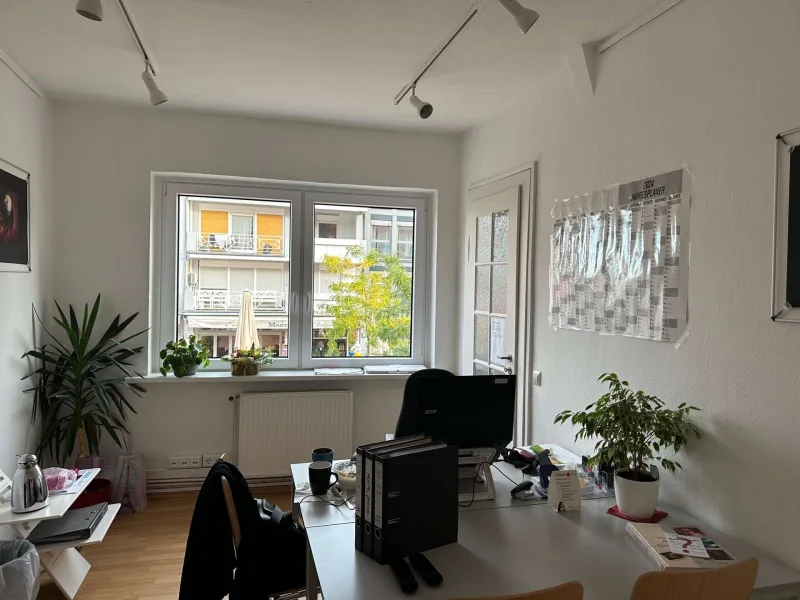 Büro 1