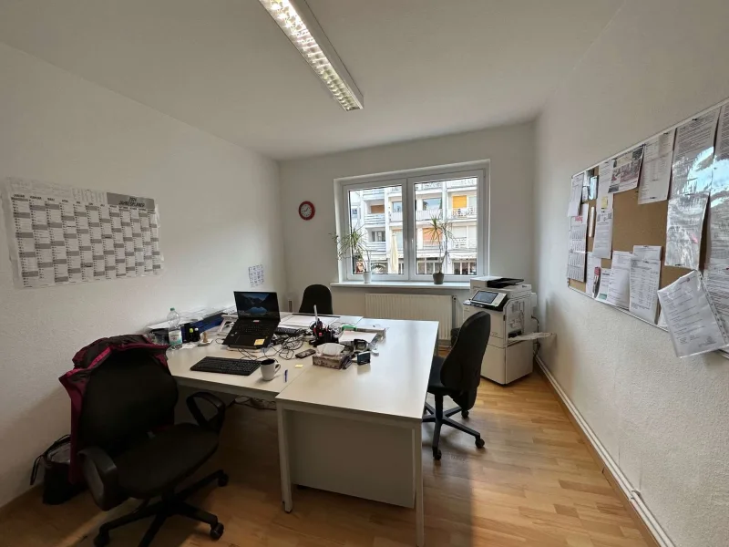 Büro 2