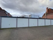 Garage mit Stellplatz