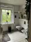 Badezimmer mit Dusche EG