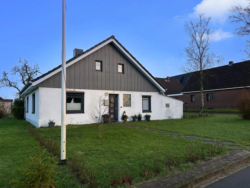 Vorderansicht - Haus kaufen in Wurster Nordseeküste - Wow, das hat was!!!