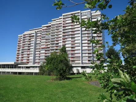 Hausvorderseite - Wohnung kaufen in Wolfsburg - Hier wohnen Sie himmlisch – mitten in der City 