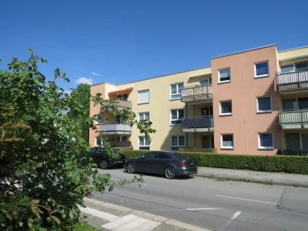 Hausvorderansicht - Wohnung kaufen in Wolfsburg - Altersgerechte Eigentumswohnung in zentraler Lage