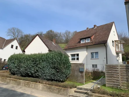 1 - Haus kaufen in Höxter - Attraktives 1-2 Familienhaus in Bödexen sucht neue "Liebhaber"!