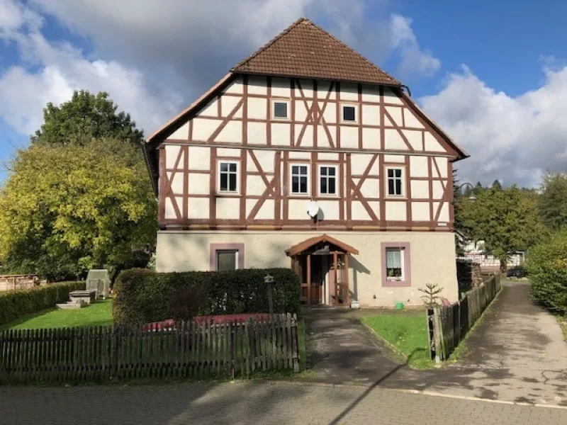 1 - Haus kaufen in Holzminden - Denkmalgeschützte Fachwerkhaus-Perle im Solling!