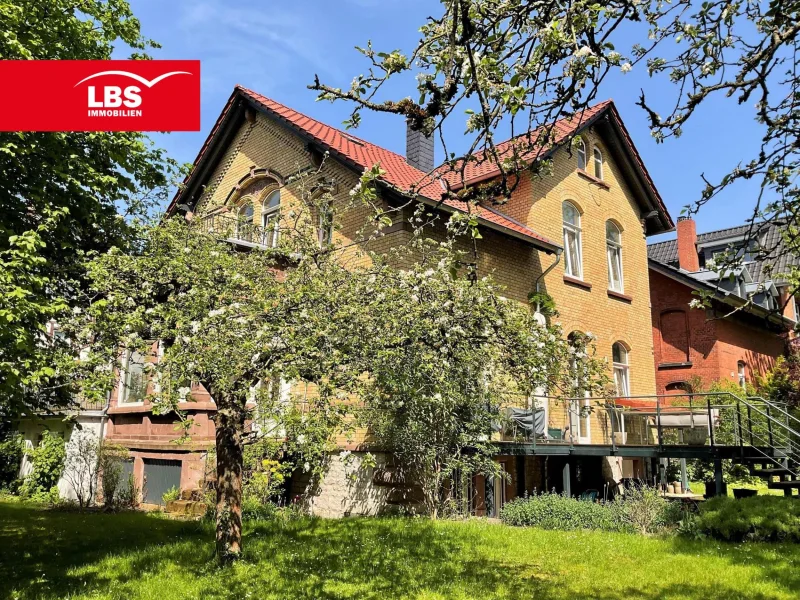 Hausansicht - Haus kaufen in Göttingen - Stadtvilla mit wunderschönem Garten nur wenige Minuten vom Zentrum entfernt