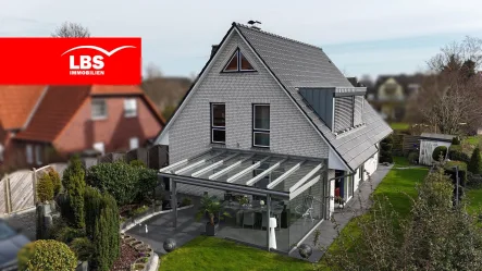 Luftaufnahme - Haus kaufen in Stuhr - Wunderschönes Einfamilienhaus in Stuhr-Brinkum