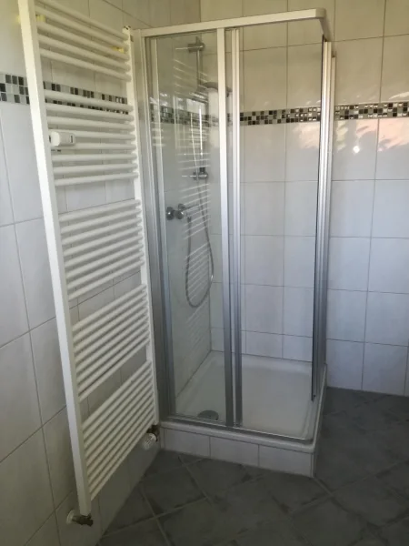 Badezimmer im OG